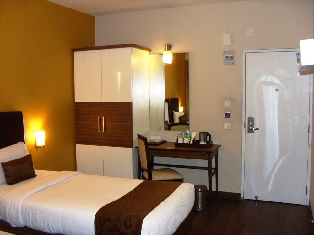 Mango Hotels, Samed Agra Agra  Eksteriør bilde